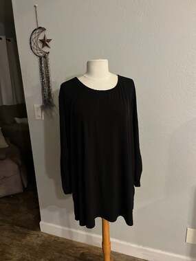 Susan Graver Liquid Knit Long Sleeve Tunic Top with Ruched Cuffs Black Size 3X